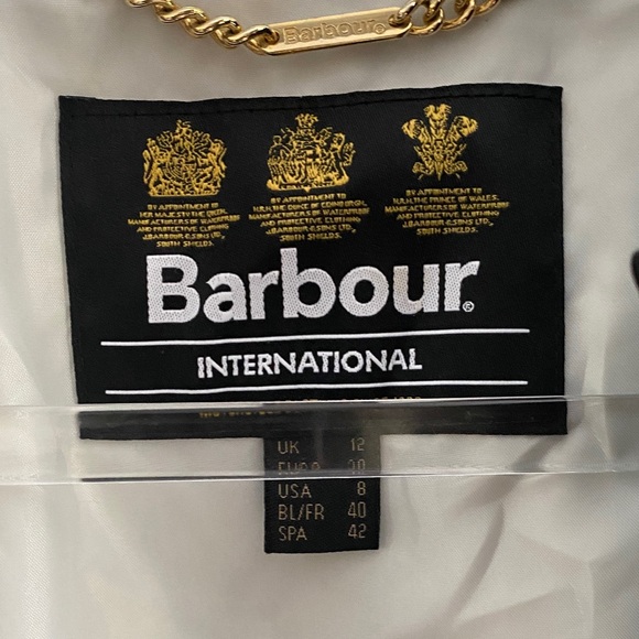 Barbour Women's Black Quilted Bomber Jacket size 8 - Picture 2 of 16